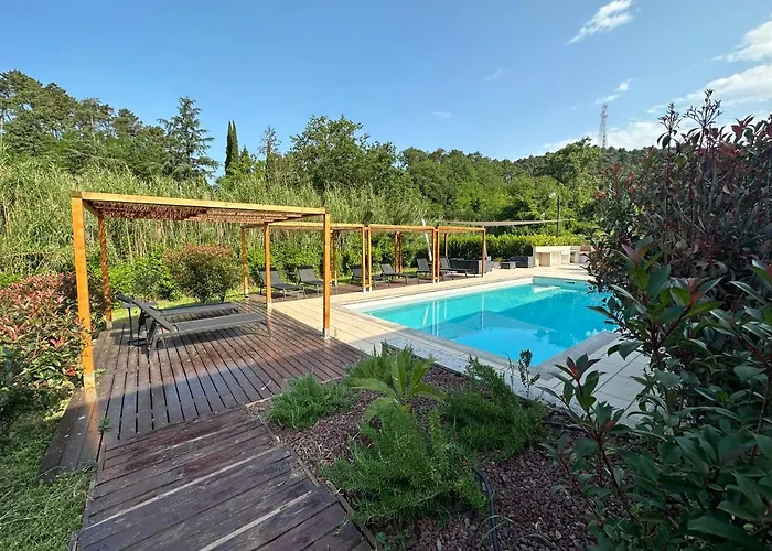 Appart hôtel Le Village Sarzana