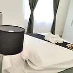 Le Village Апарт-отель