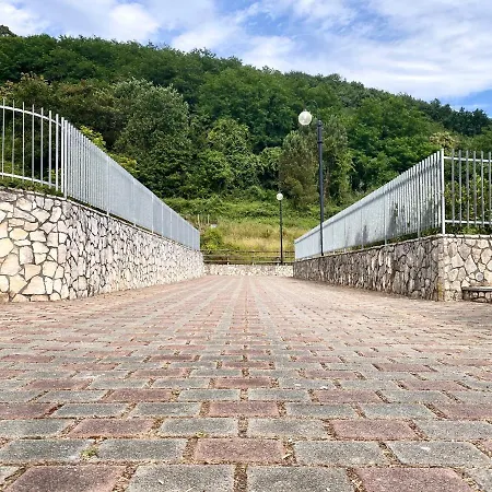 Ξενοδοχείο με διαμερίσματα Le Village 4*