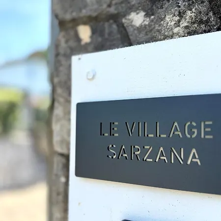 Ξενοδοχείο με διαμερίσματα Le Village 4*