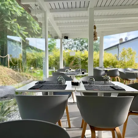 Le Village Apartahotel 3*