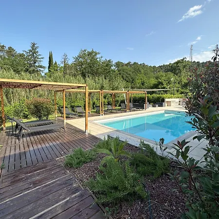 Le Village Sarzana
