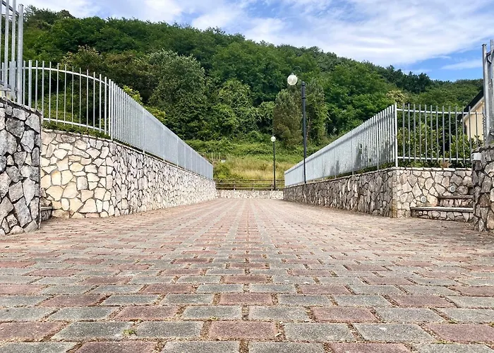 Aparthotel Le Village 4*